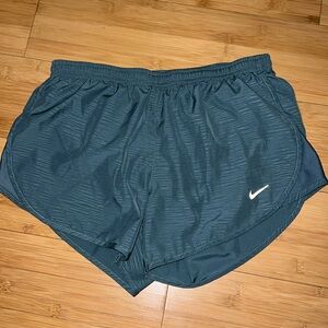 Nike Dri-Fit Tempo Shorts